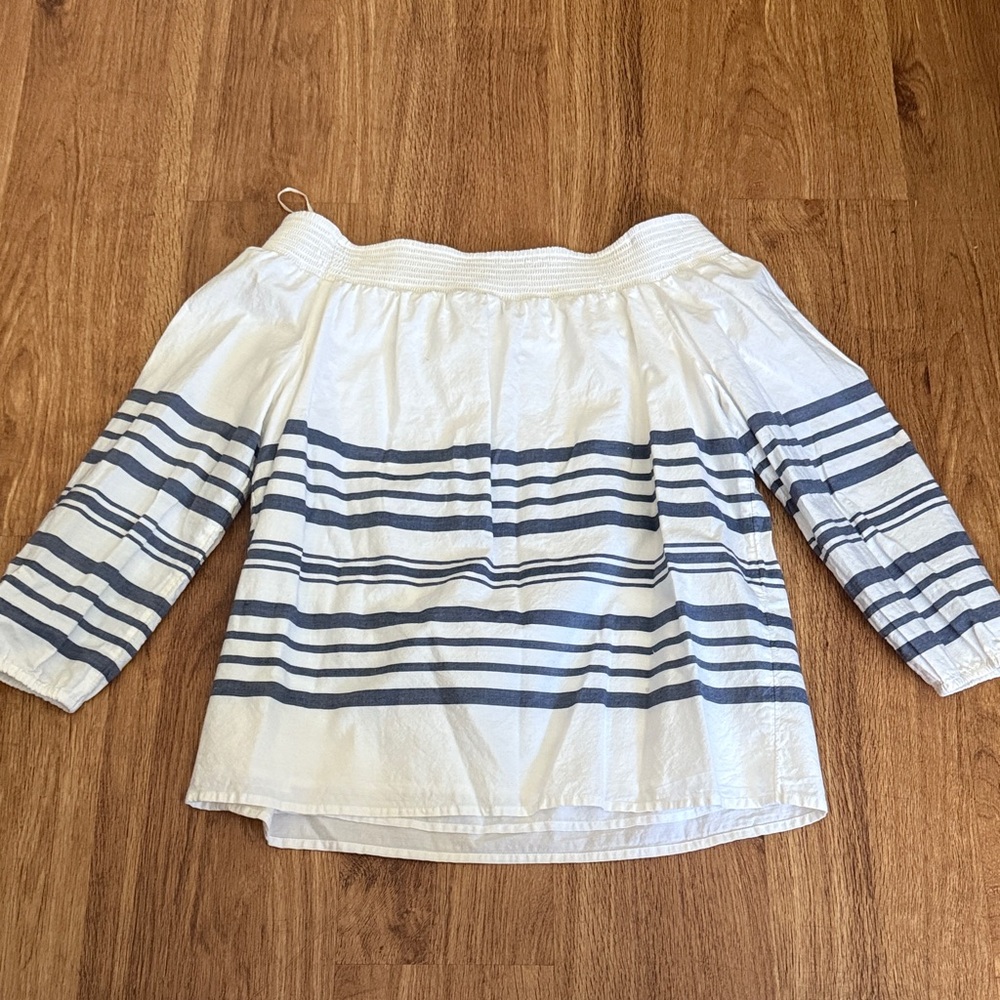 Vineyard Vines Blue Striped Off-Shoulder Blouse - Picture 3 of 5